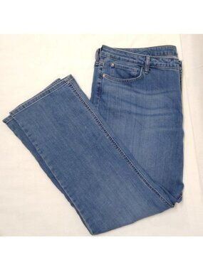 Lee Jeans 24M Women's Midrise Straight Leg Regular Fit Jean Casual Comfort NWT